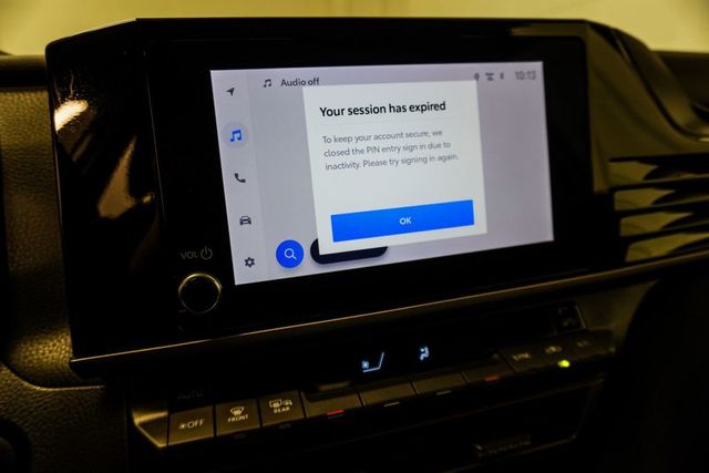 2025 Toyota Camry LE - 23010237 - 19