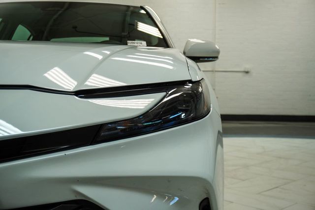 2025 Toyota Camry LE - 23010237 - 35