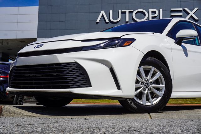 2025 Toyota Camry LE - 23086352 - 1