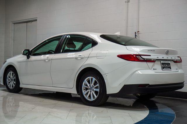 2025 Toyota Camry LE - 23086352 - 27