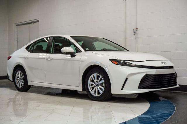 2025 Toyota Camry LE - 23086352 - 4