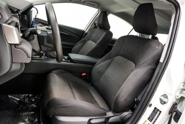 2025 Toyota Camry LE - 23086352 - 5