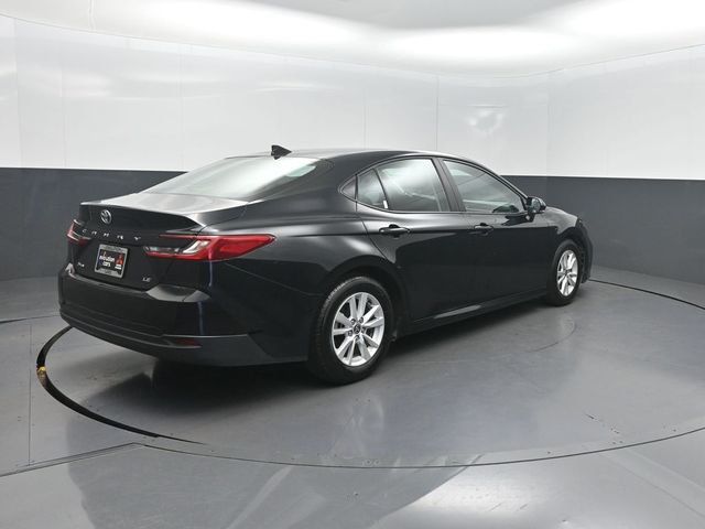 2025 Toyota Camry LE - 23062530 - 29