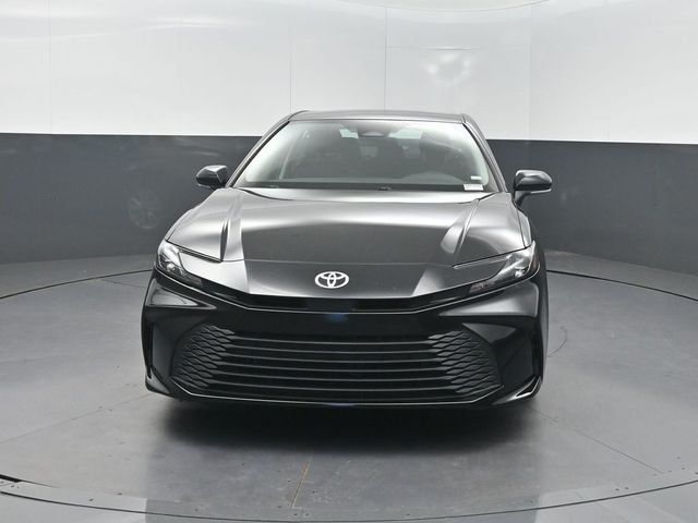 2025 Toyota Camry LE - 23062530 - 32