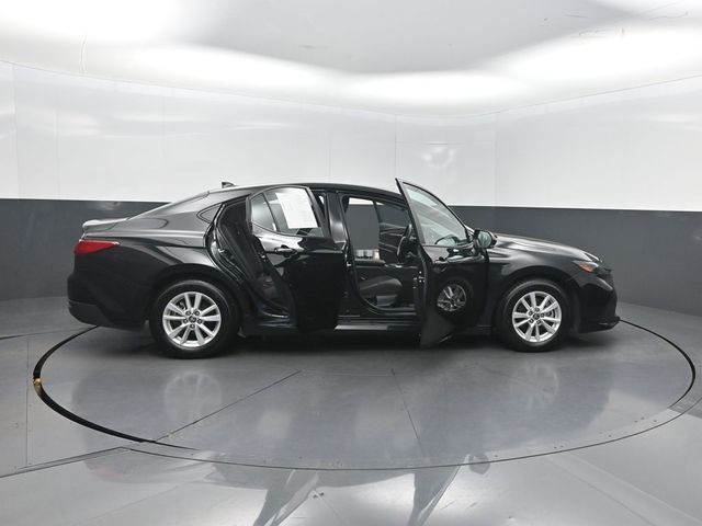 2025 Toyota Camry LE - 23062530 - 34