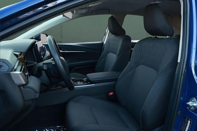 2025 Toyota Camry LE - 23055070 - 1