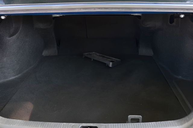 2025 Toyota Camry LE - 23055070 - 43