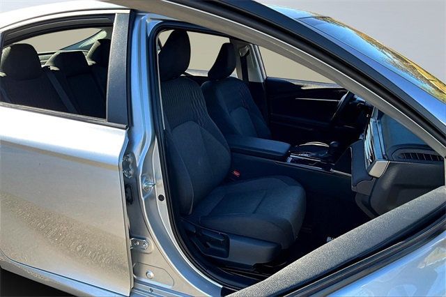 2025 Toyota Camry LE - 22931251 - 12