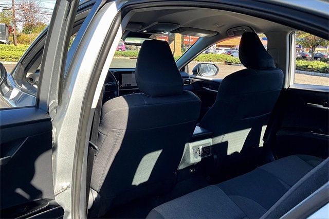 2025 Toyota Camry LE - 22931251 - 17