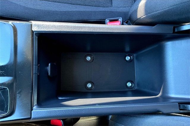 2025 Toyota Camry LE - 22931251 - 28