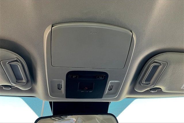 2025 Toyota Camry LE - 22931251 - 29