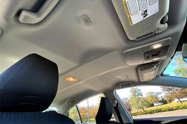 2025 Toyota Camry LE - 22931251 - 32