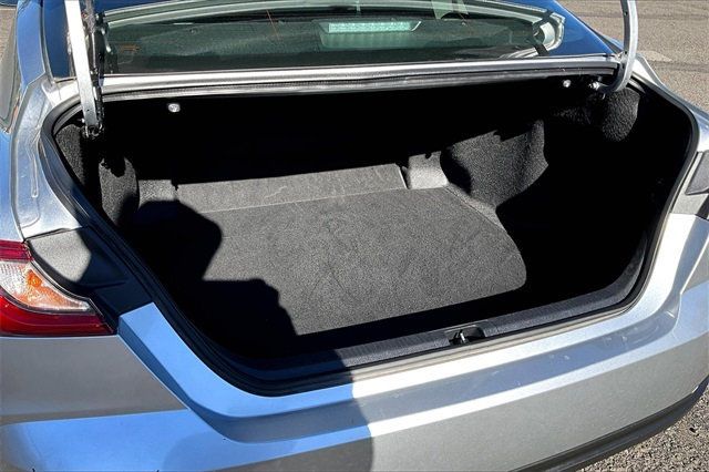 2025 Toyota Camry LE - 22931251 - 33