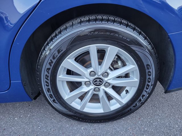 2025 Toyota Camry LE - 22949394 - 25