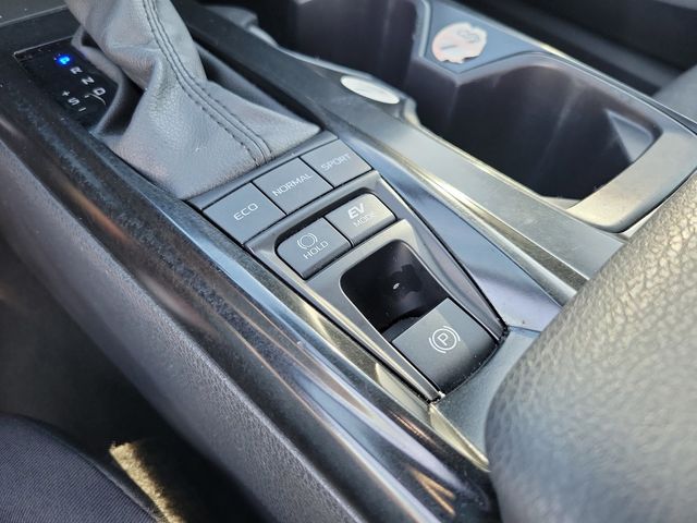 2025 Toyota Camry LE - 22949989 - 11