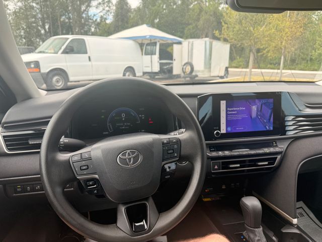 2025 Toyota Camry LE - 23069652 - 1