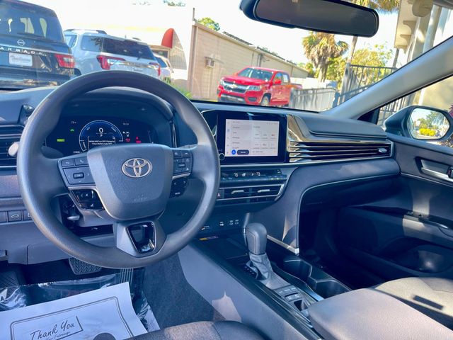 2025 Toyota Camry LE - 22928995 - 11