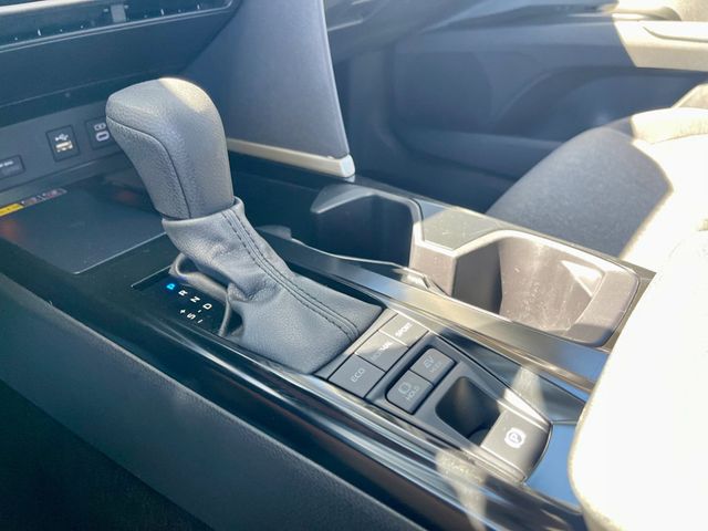 2025 Toyota Camry LE - 22928996 - 13