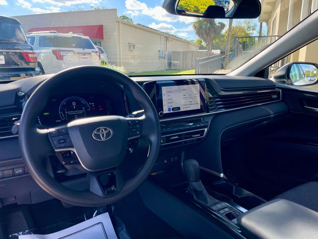 2025 Toyota Camry LE - 22928998 - 11
