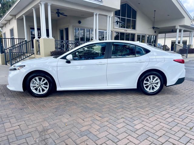 2025 Toyota Camry LE - 22934890 - 1