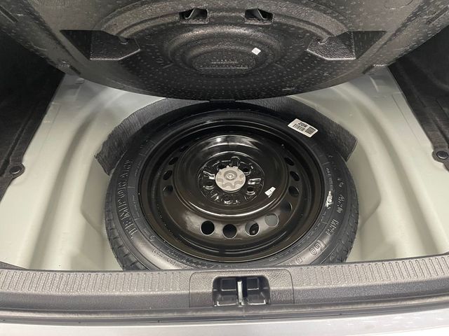 2025 Toyota Camry LE - 22973056 - 40