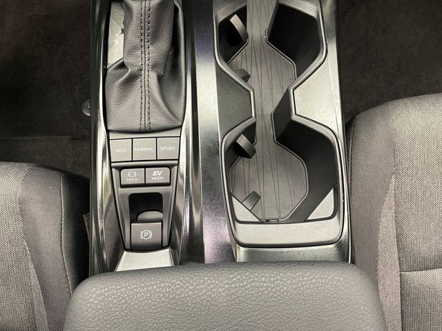 2025 Toyota Camry LE - 22986022 - 27