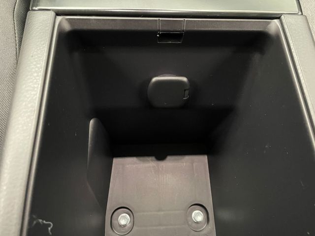 2025 Toyota Camry LE - 22986022 - 28