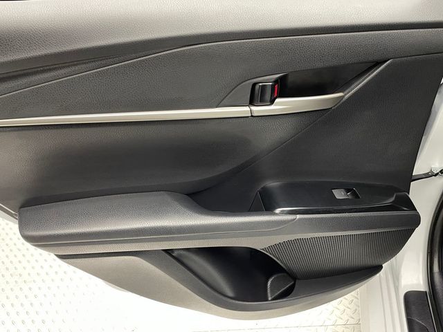 2025 Toyota Camry LE - 22986022 - 30