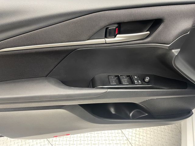 2025 Toyota Camry LE - 22986022 - 8