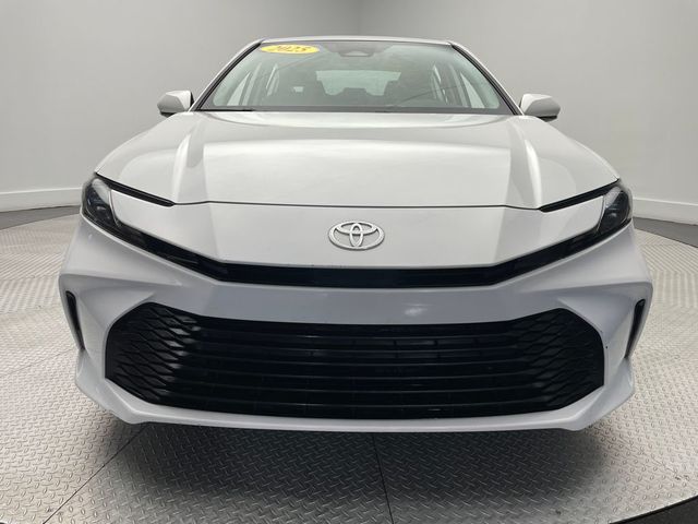 2025 Toyota Camry LE - 23006220 - 1