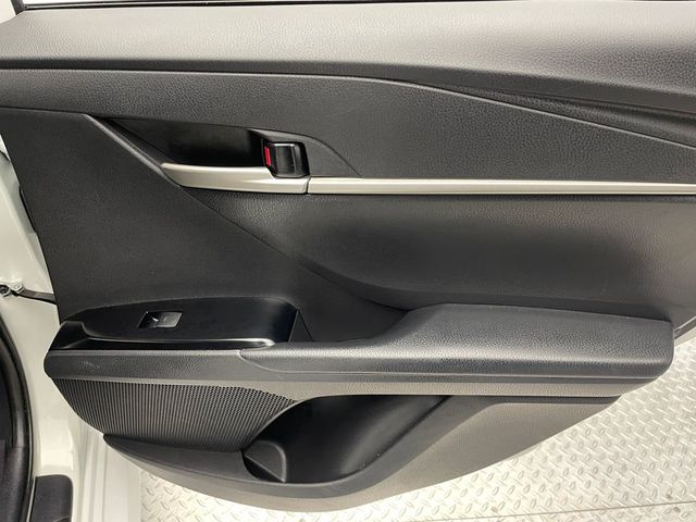 2025 Toyota Camry LE - 23006220 - 33