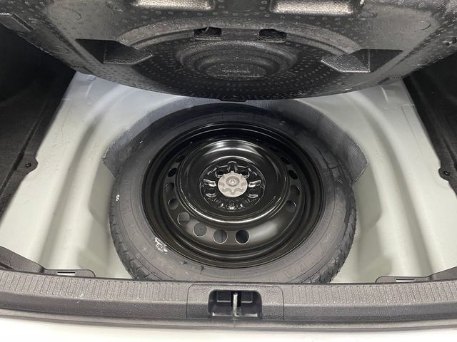 2025 Toyota Camry LE - 23006220 - 39