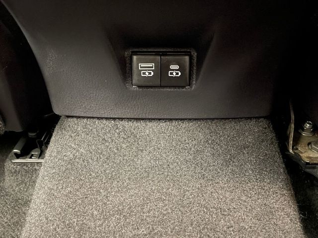 2025 Toyota Camry LE - 23009278 - 35
