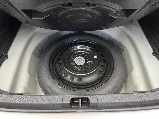 2025 Toyota Camry LE - 23009278 - 39