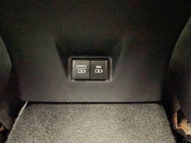 2025 Toyota Camry LE - 23009688 - 36