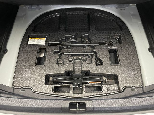 2025 Toyota Camry LE - 23009688 - 38