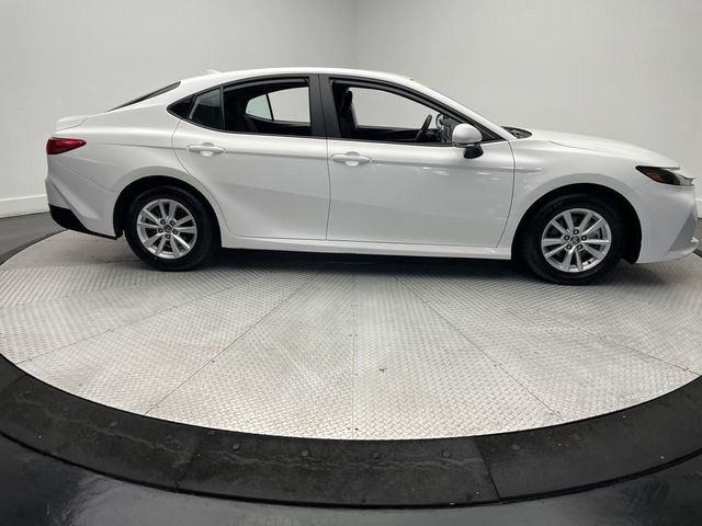 2025 Toyota Camry LE - 23009688 - 3
