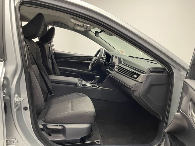 2025 Toyota Camry LE - 23011011 - 15