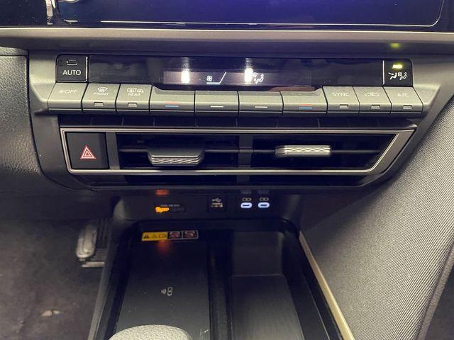 2025 Toyota Camry LE - 23011011 - 25