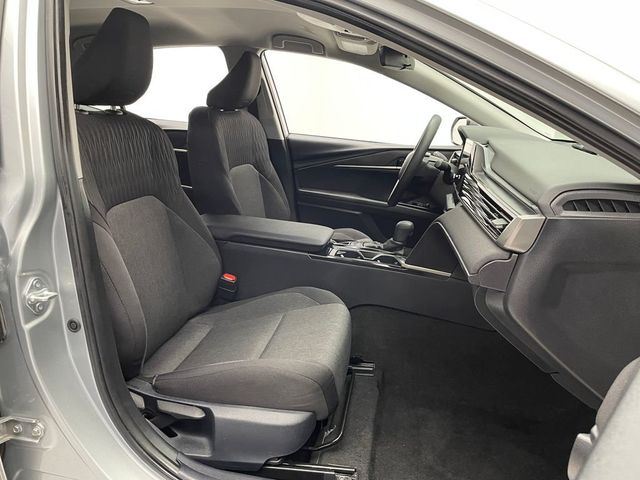 2025 Toyota Camry LE - 23011012 - 16
