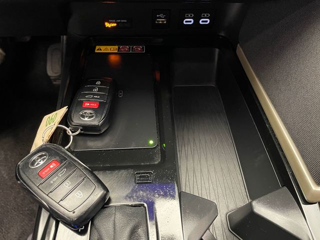 2025 Toyota Camry LE - 23011012 - 26