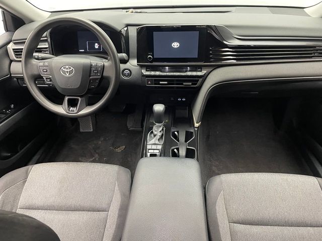 2025 Toyota Camry LE - 23012574 - 17