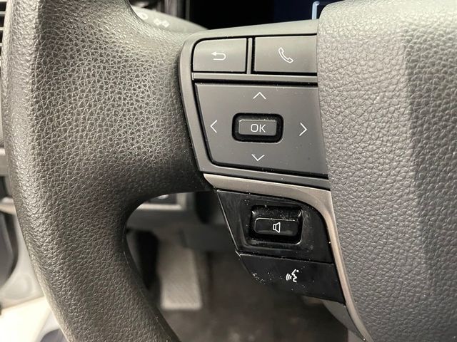2025 Toyota Camry LE - 23012574 - 20