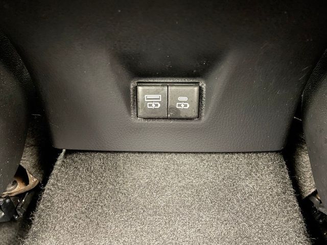 2025 Toyota Camry LE - 23012574 - 36