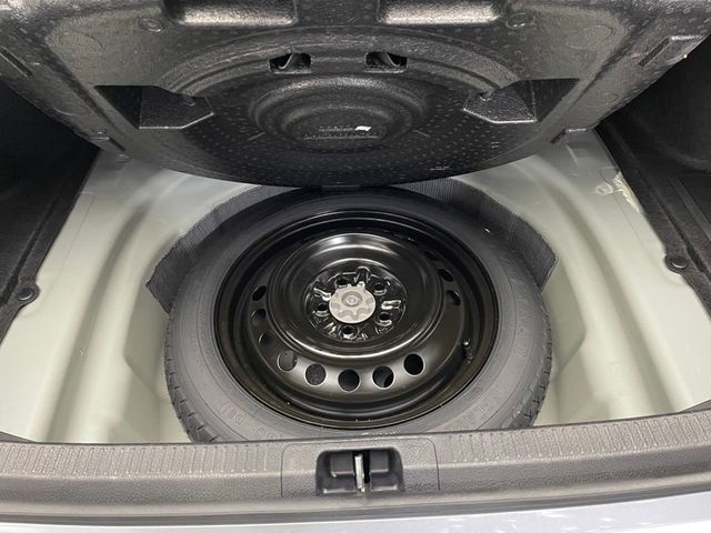 2025 Toyota Camry LE - 23012574 - 39