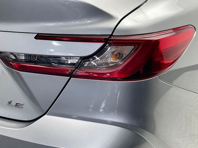 2025 Toyota Camry LE - 23012574 - 40