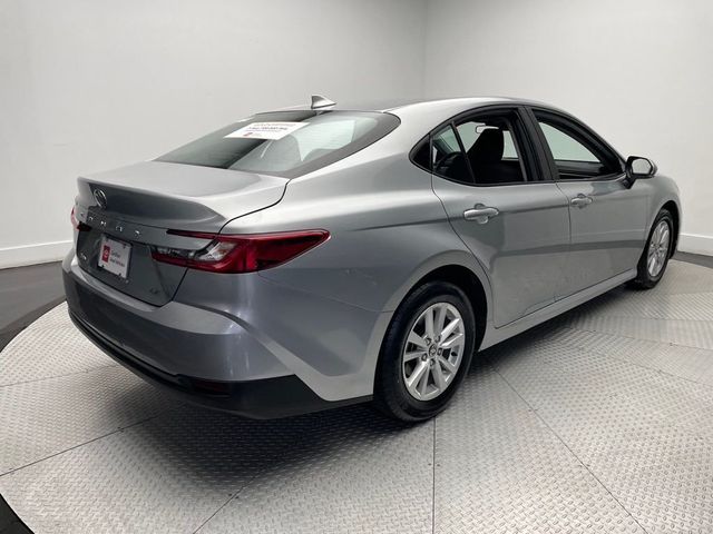 2025 Toyota Camry LE - 23012574 - 4