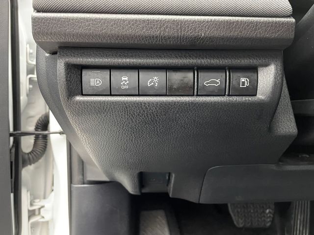 2025 Toyota Camry LE - 23012575 - 18