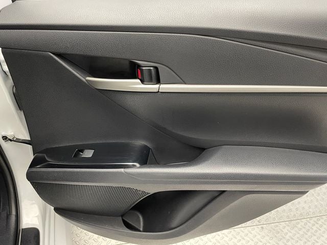 2025 Toyota Camry LE - 23012575 - 33