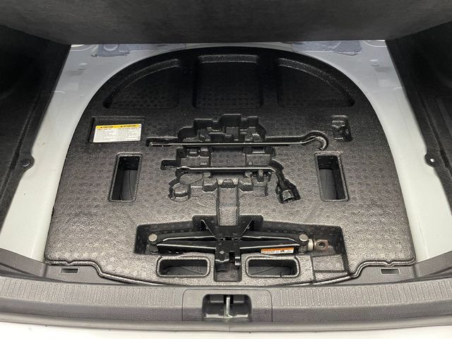 2025 Toyota Camry LE - 23012575 - 38